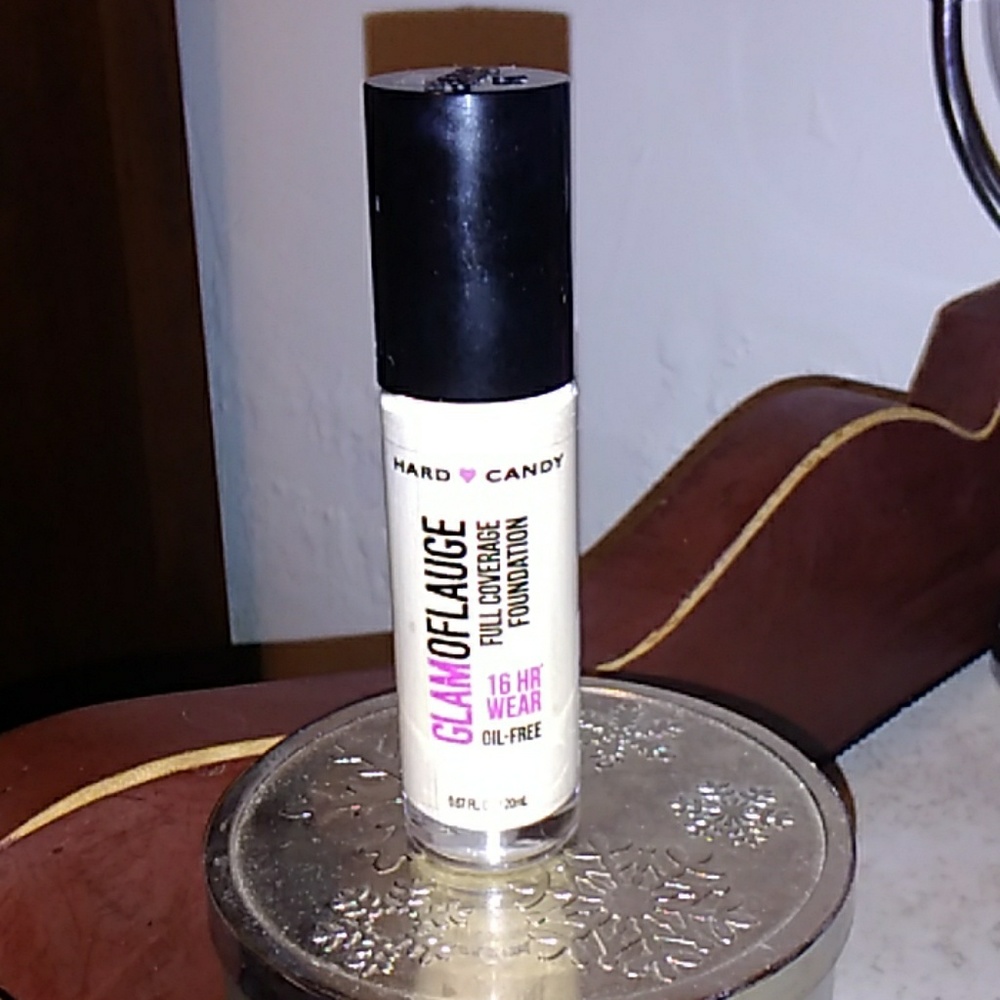 Free with 10$ order Hard candy  - 1508 olive
